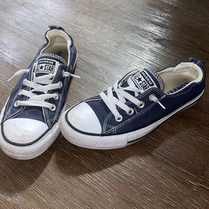 Navy converse. Good condition